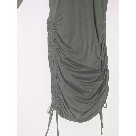 TIMING womens green bodycon mini size Medium dress Glam Flirty 3/4 sleeves - Picture 2 of 5
